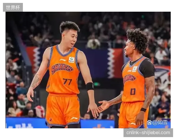 张镇麟转会上海队后入选赛季二阵，其锋线攻防两端的活力成为球队战绩提升的关键变量